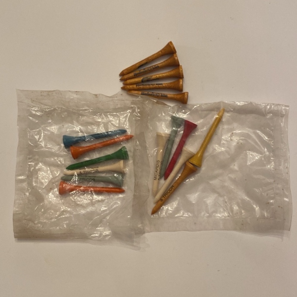 VTG Retro 1980s Wooden Golf Tees Red Brown White Green Yellow Rainbow NWT OS